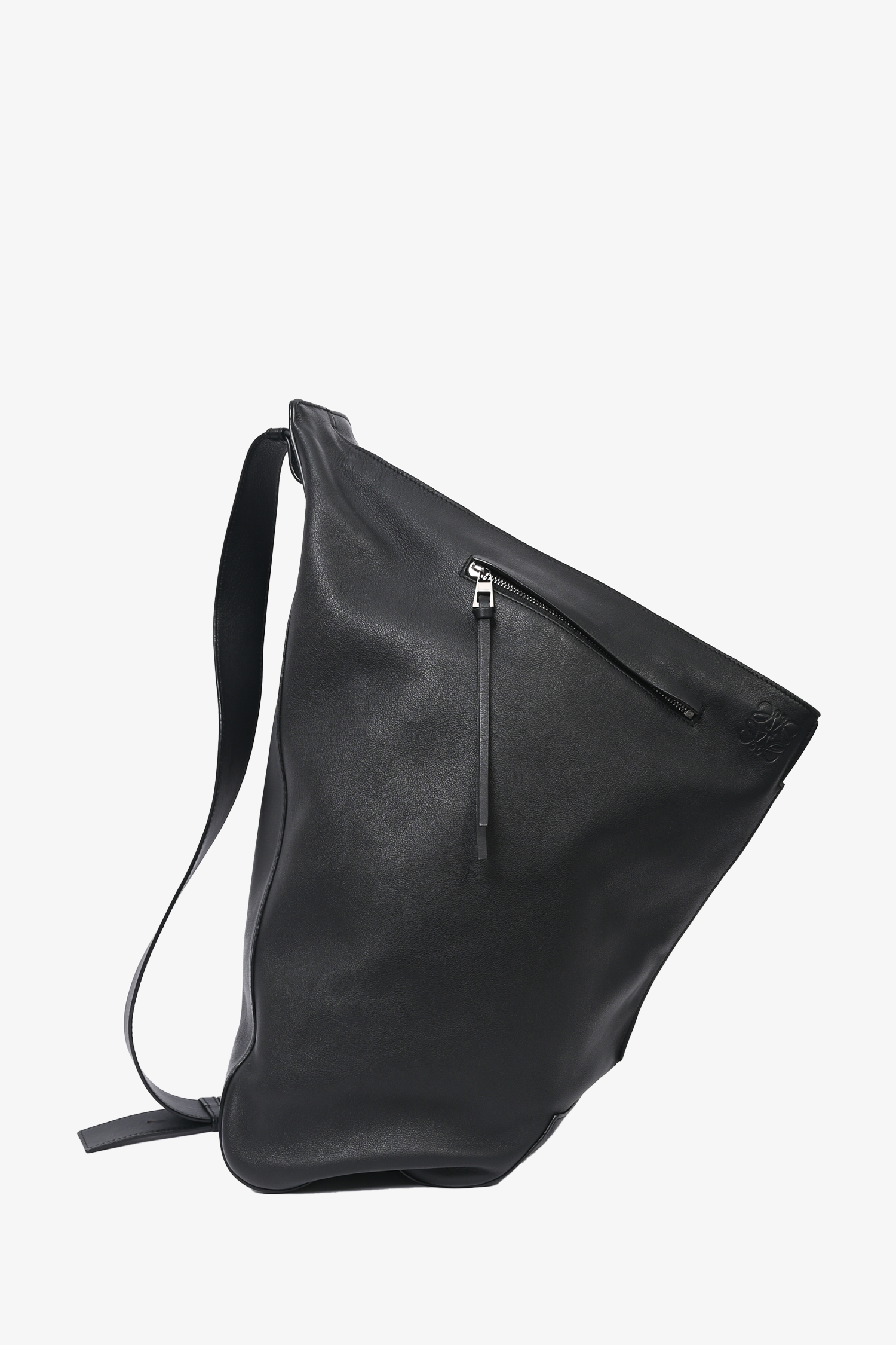 Loewe Black Leather 'Anton' Sling Bag – Mine & Yours Loewe Black Leather 'Anton' Sling Bag – Mine & Yours