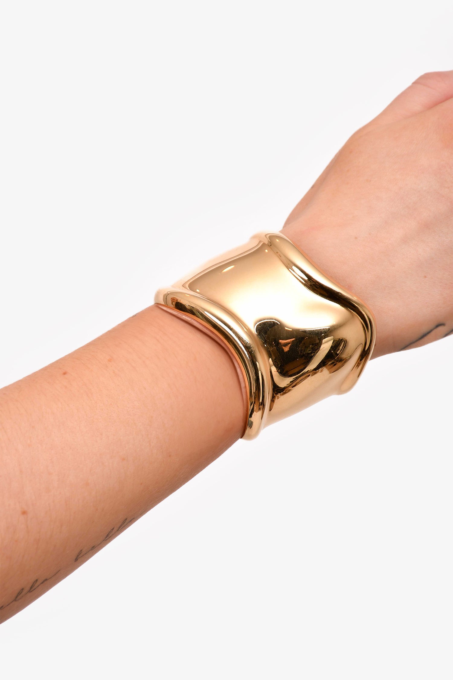 Tiffany 18K Yellow Gold Elsa Peretti Medium Right Wrist Bone