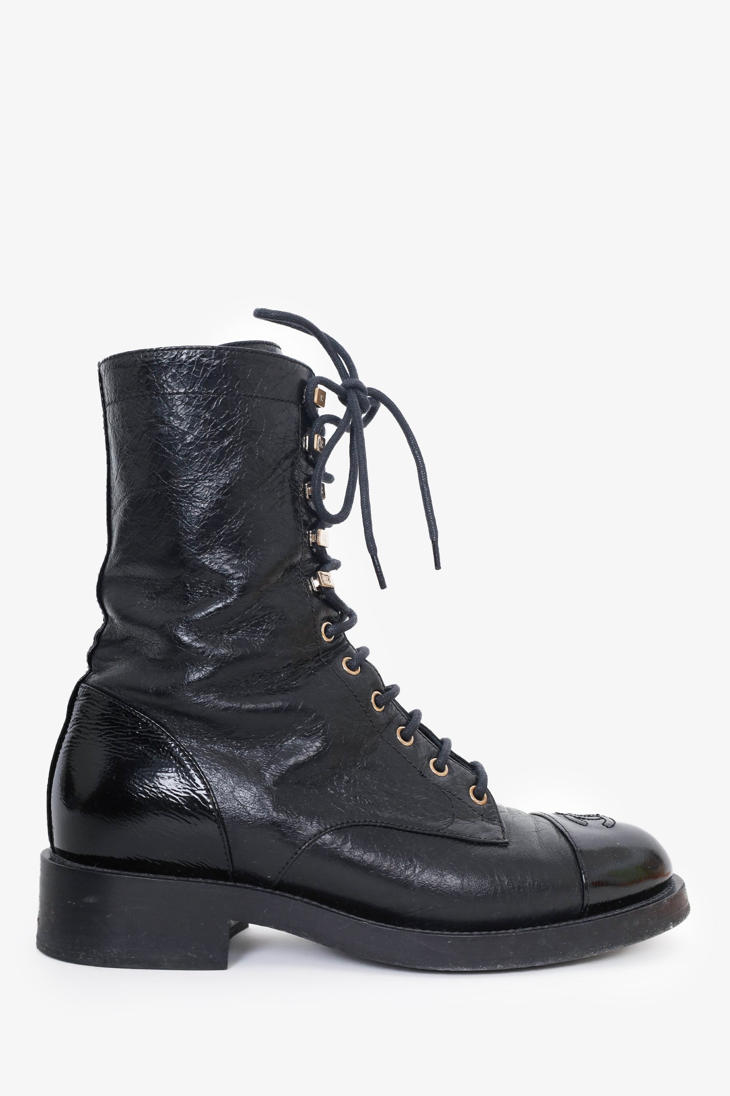 Pre-Loved Chanel™ Black Interlocking CC Logo Leather Combat Boots