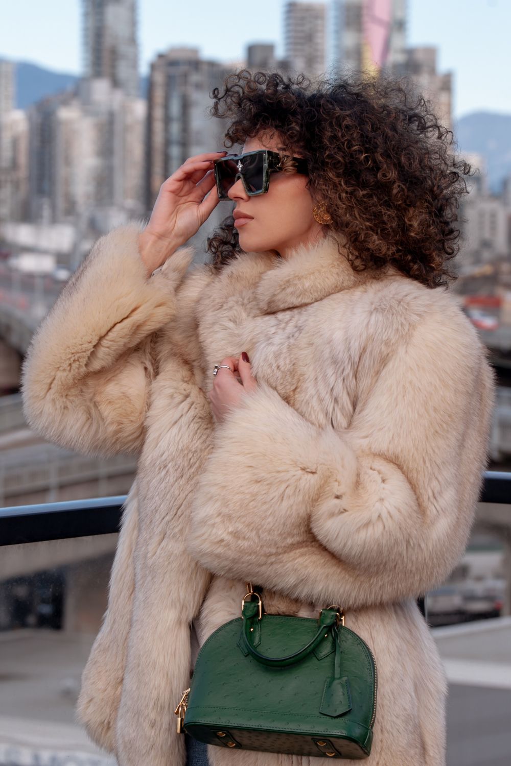 Vintage Beige Norwegian Fox Fur Coat Size 4-6 – Mine & Yours Vintage Beige Norwegian Fox Fur Coat Size 4-6 – Mine & Yours