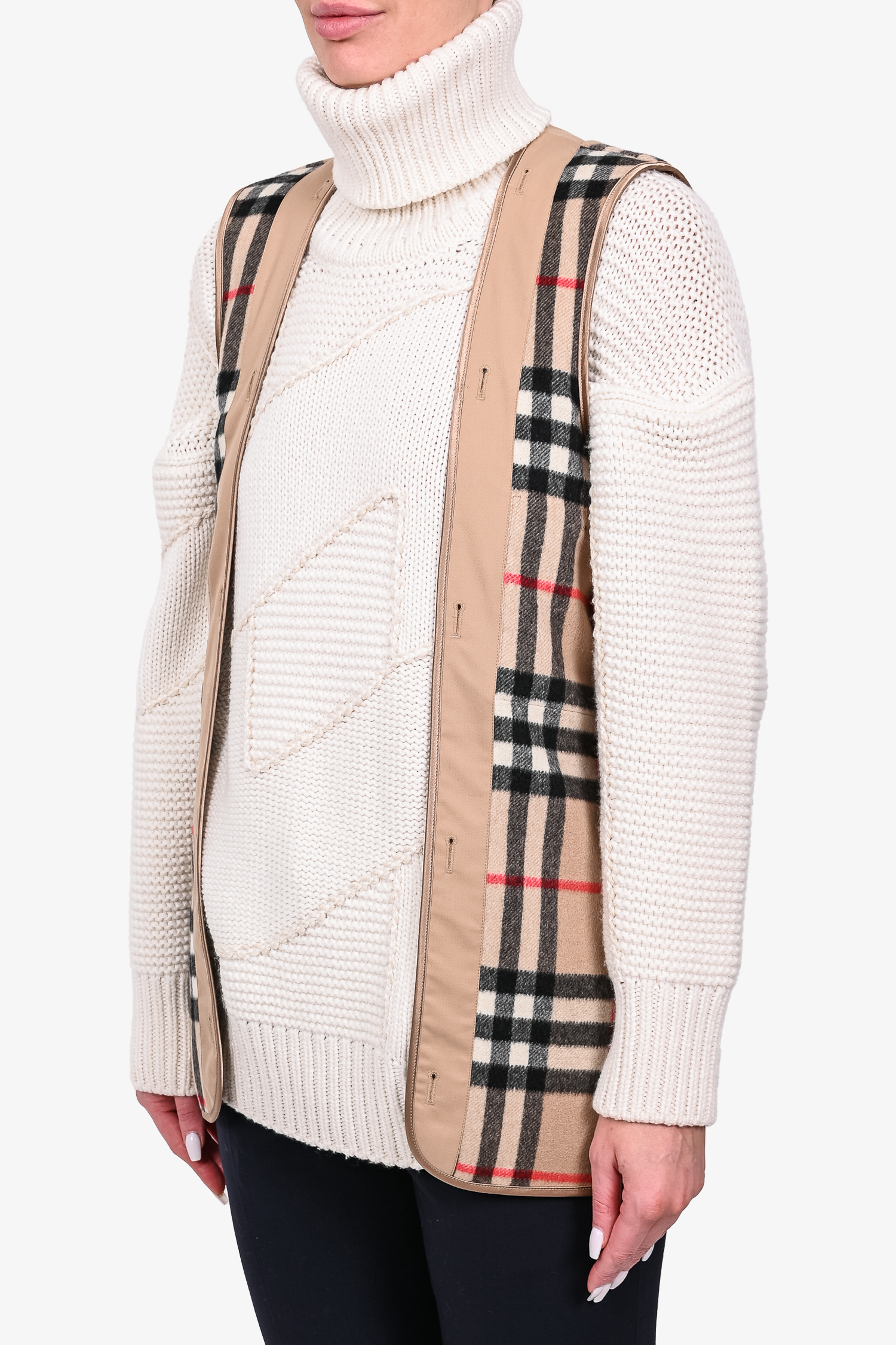 Burberry best sale neck warmer