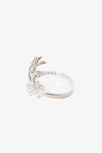 Chanel feather online ring