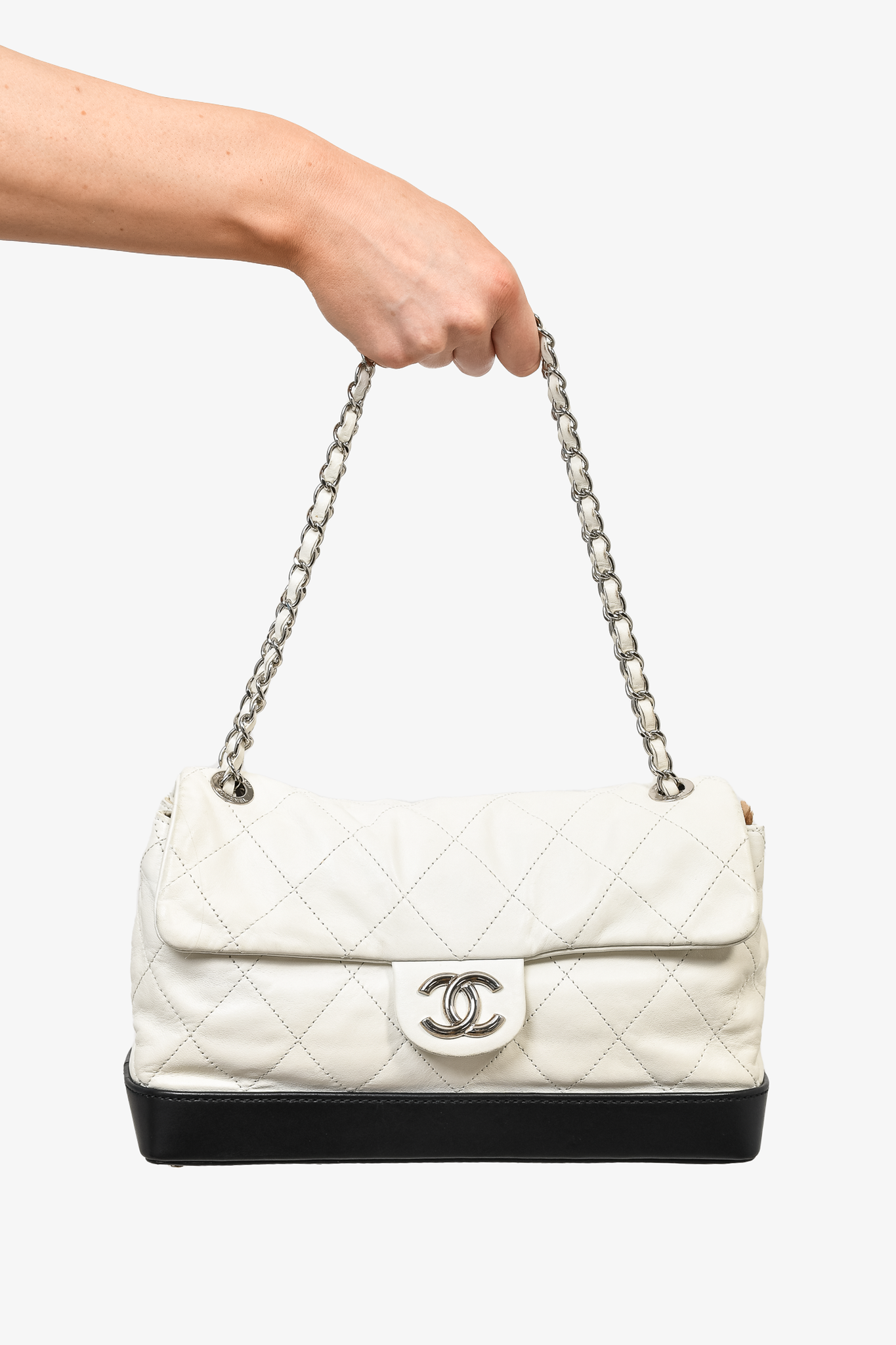 Chanel vip 2025 flap bag