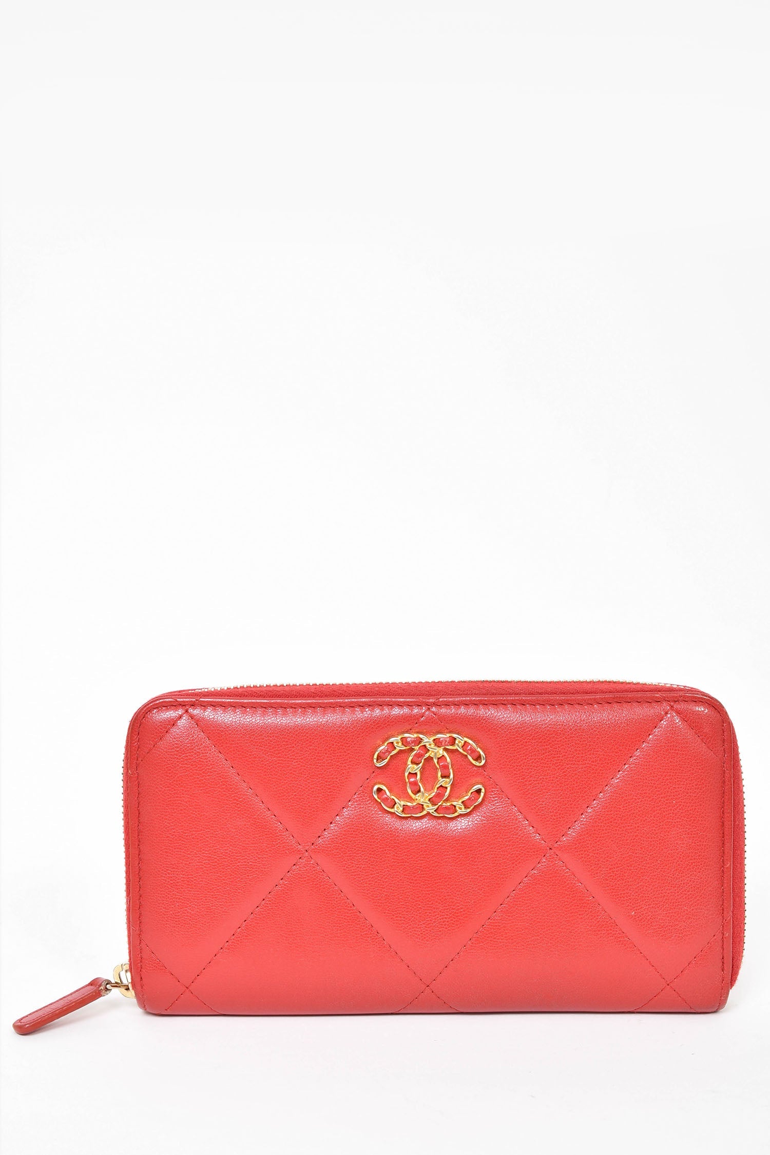 Chanel 2020 Red Lambskin '19' Long Zip Wallet – Mine & Yours