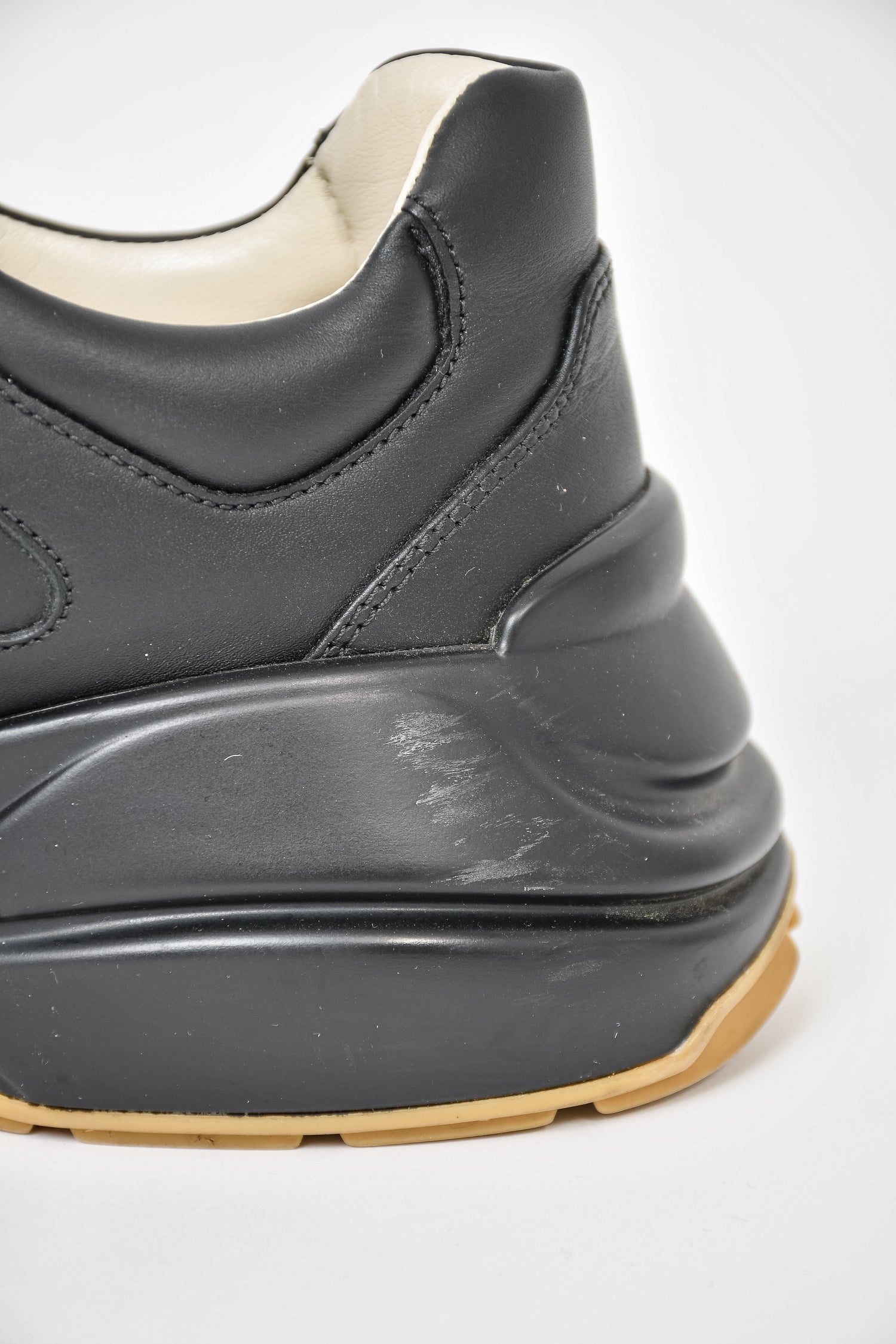 Gucci Black Leather Rainbow Logo 