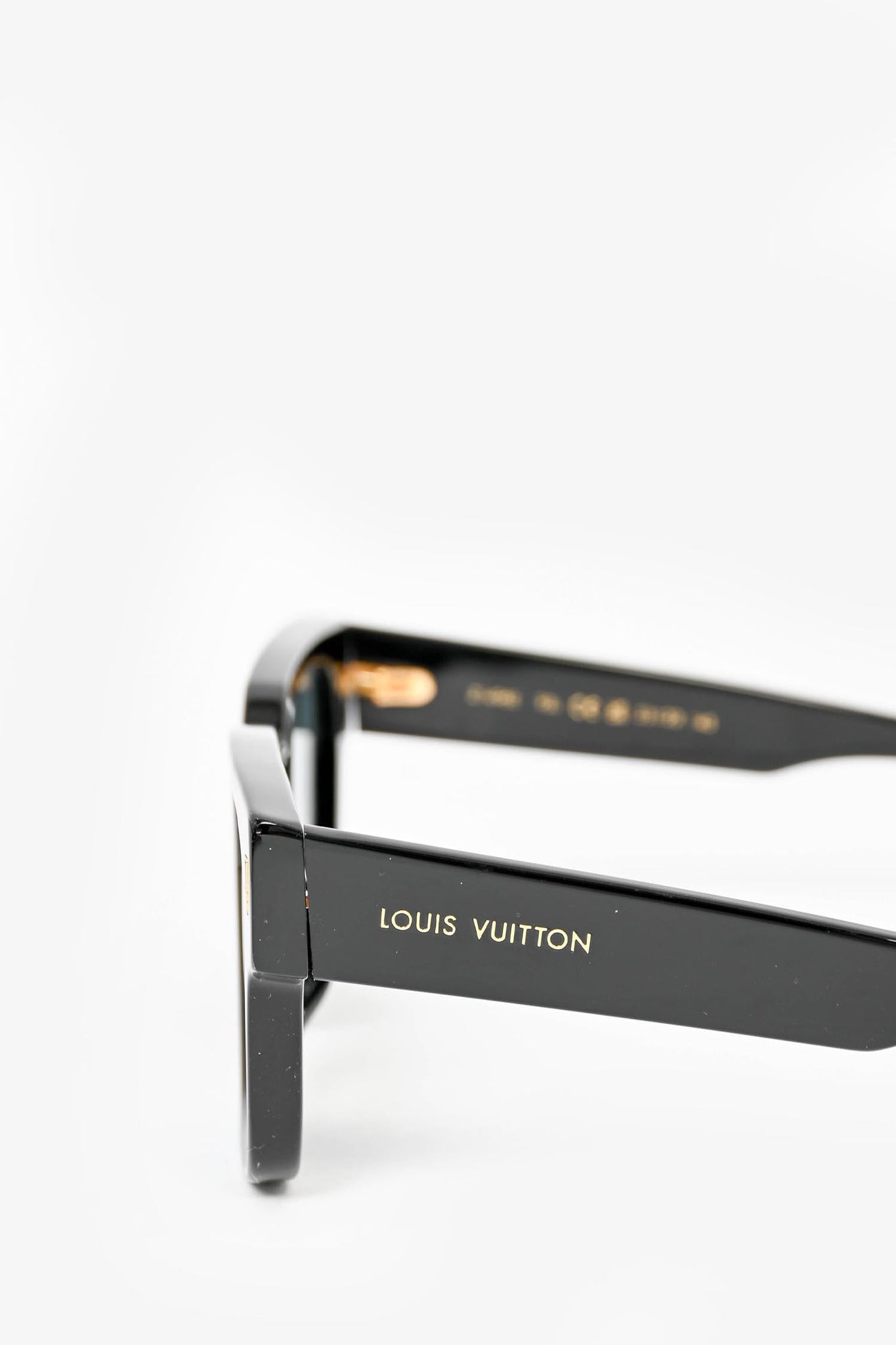 Louis Vuitton Louis Vuitton Escape Square sunglasses WF21