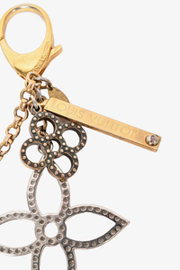 Louis 2025 v keychain