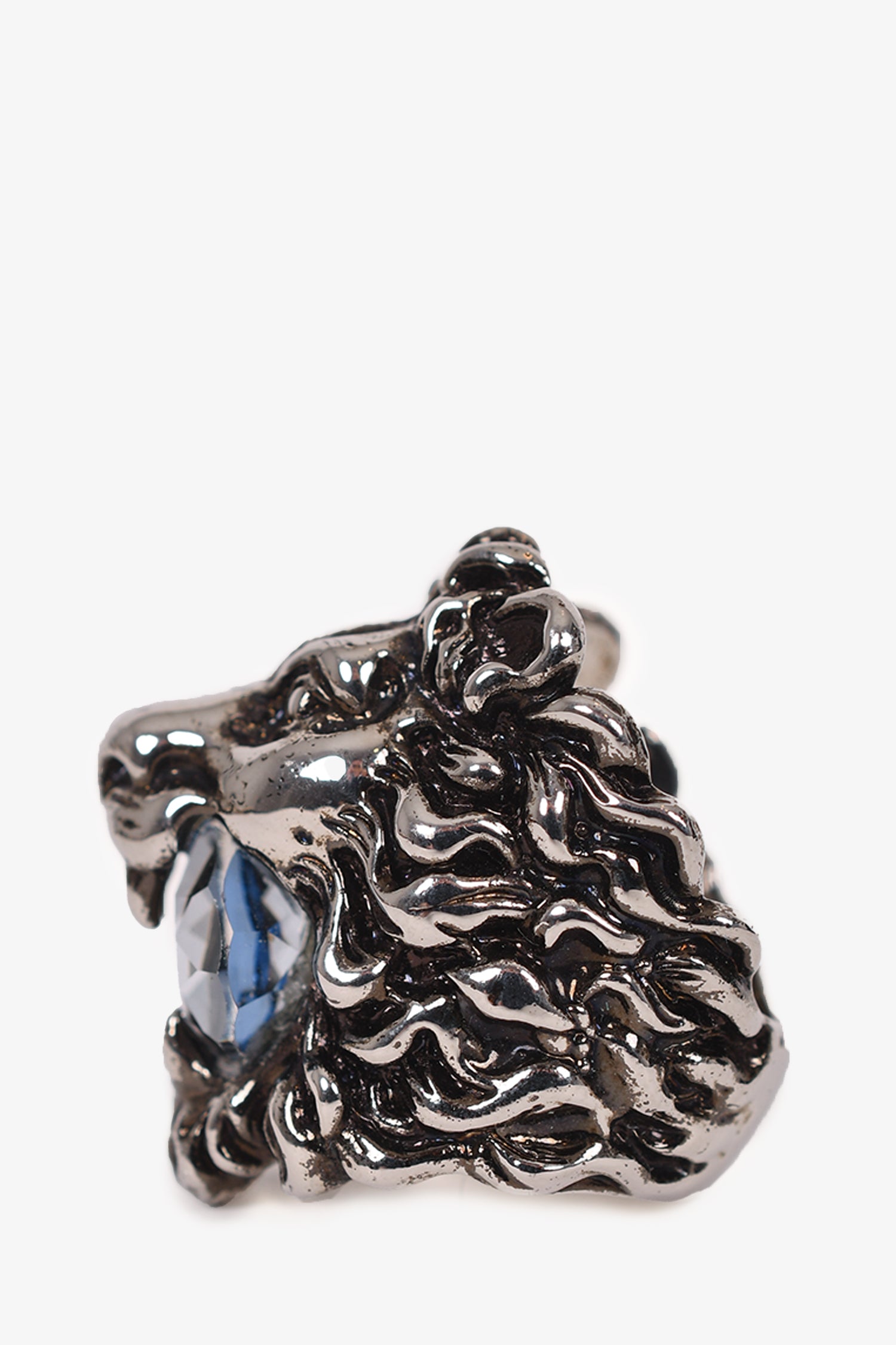 Gucci Silver Toned Lion Head Ring with Crystal – Mine & Yours Gucci Silver Toned Lion Head Ring with Crystal – Mine & Yours