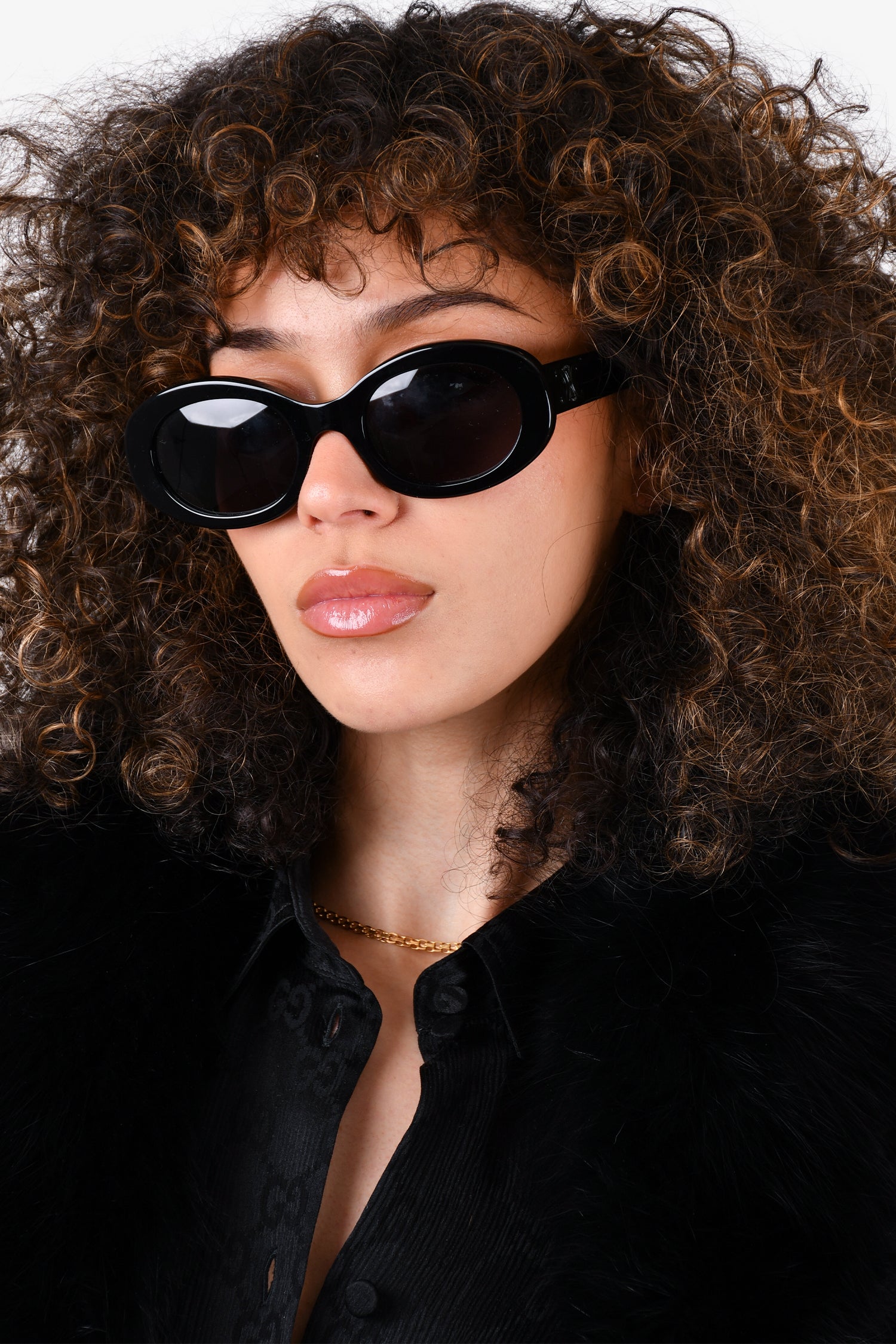 Celine Black Triomphe Oval Sunglasses – Mine & Yours