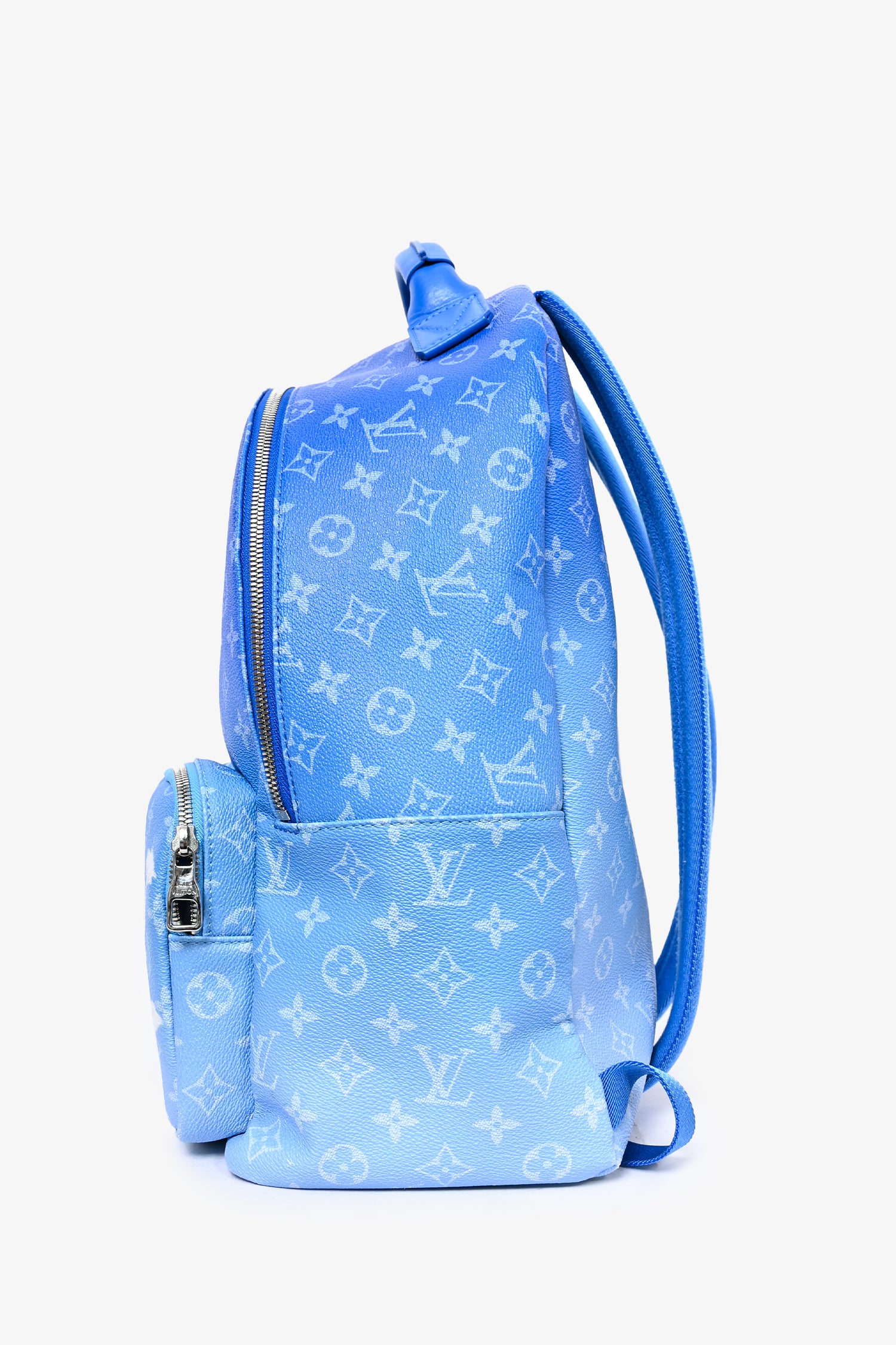Louis Vuitton 2020 Blue/White Monogram Clouds Backpack – Mine & Yours Louis Vuitton 2020 Blue/White Monogram Clouds Backpack – Mine & Yours
