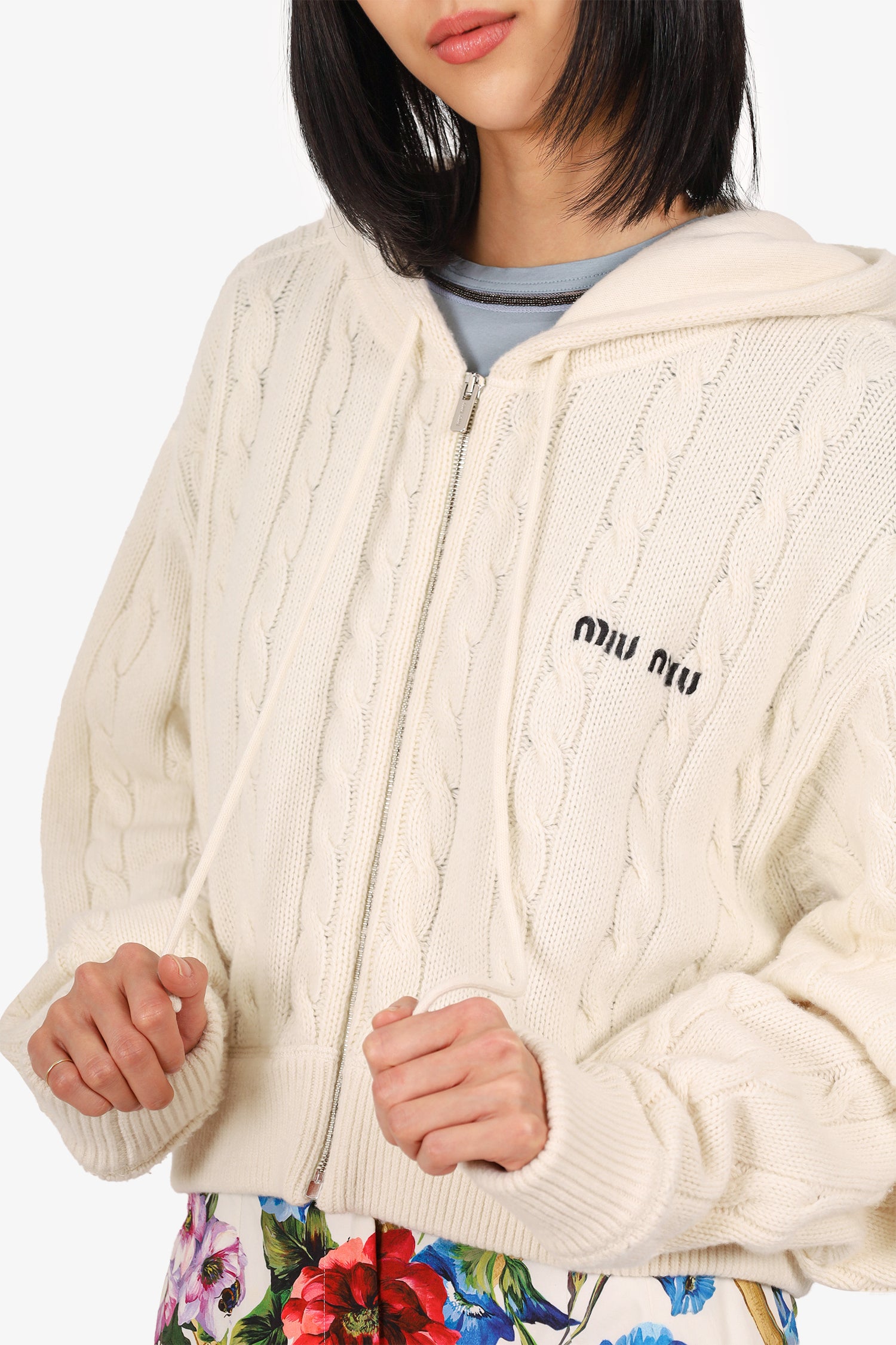 Miu Miu Cream Wool/Cashmere Embroidered Logo Cable-Knit Zip-up