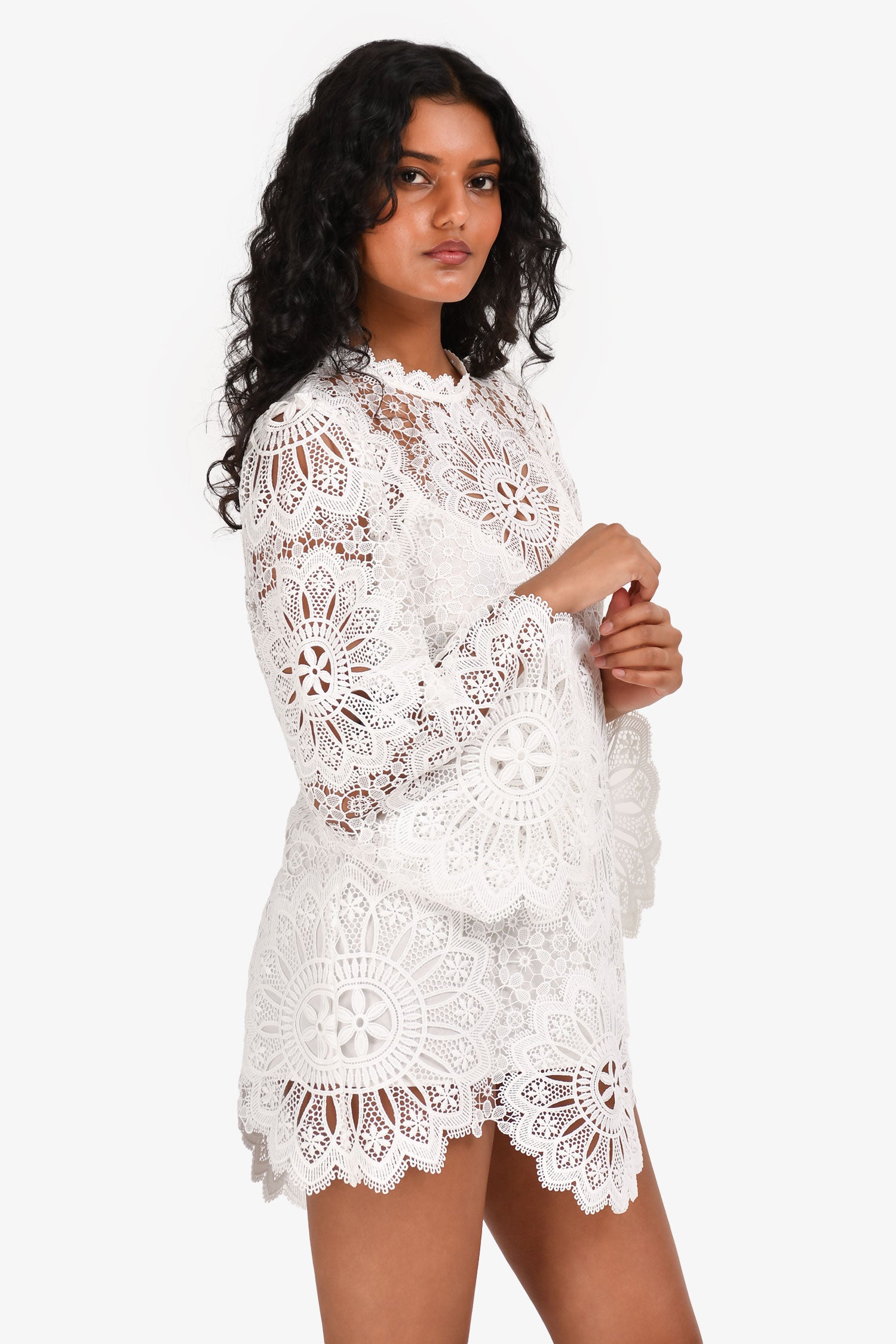 zimmermann white lace dress Coro Long Sleeve Guipure Sz. 1 (6 US), IVORY Retail $950 Embrace ethereal elegance with the Luna Lace Cream Mini Dress ZIMMERMANN Crush Mini Dress |