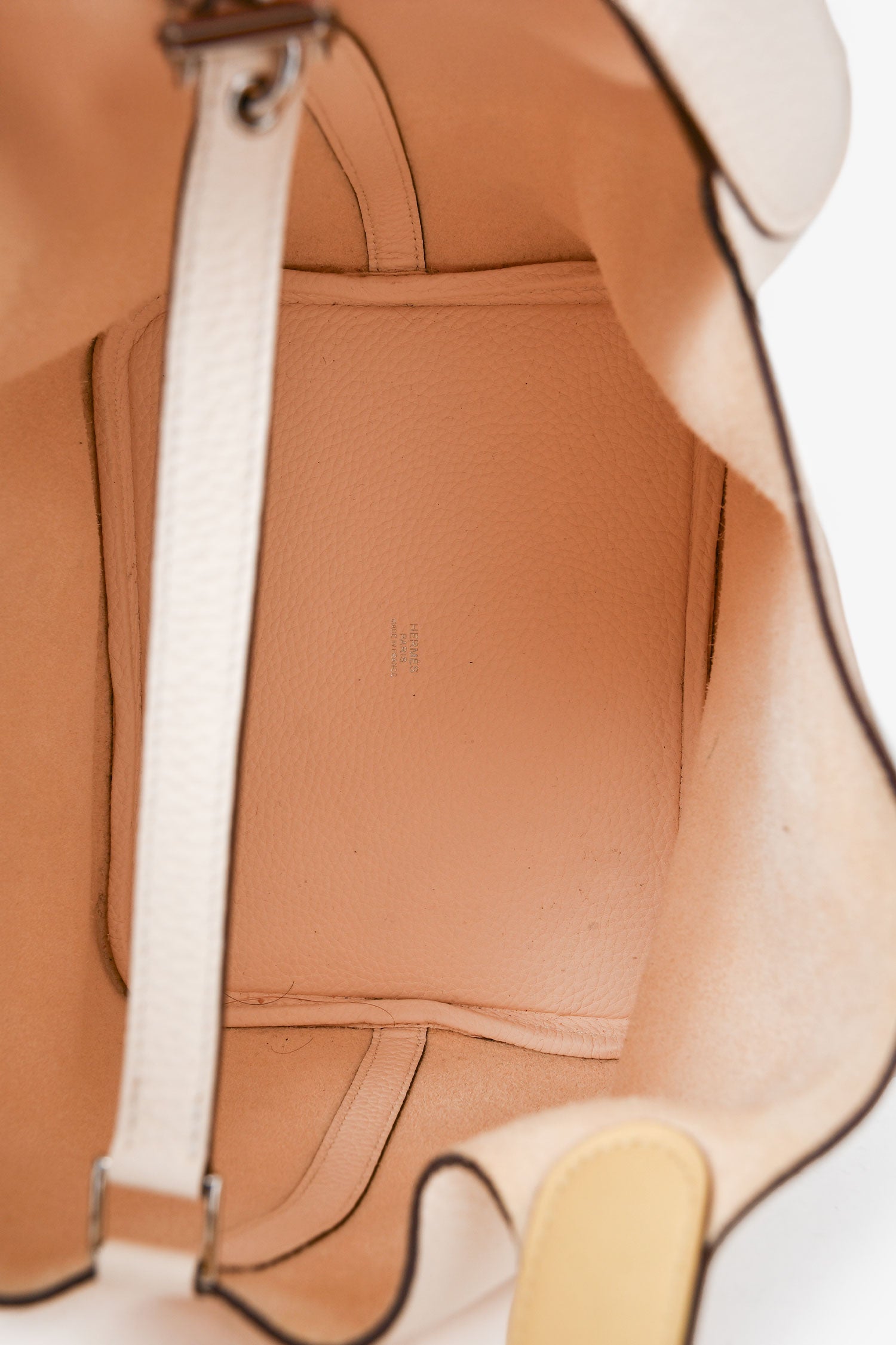 Hermès 2020 White Clemence Leather Picotin Lock 22 – Mine & Yours