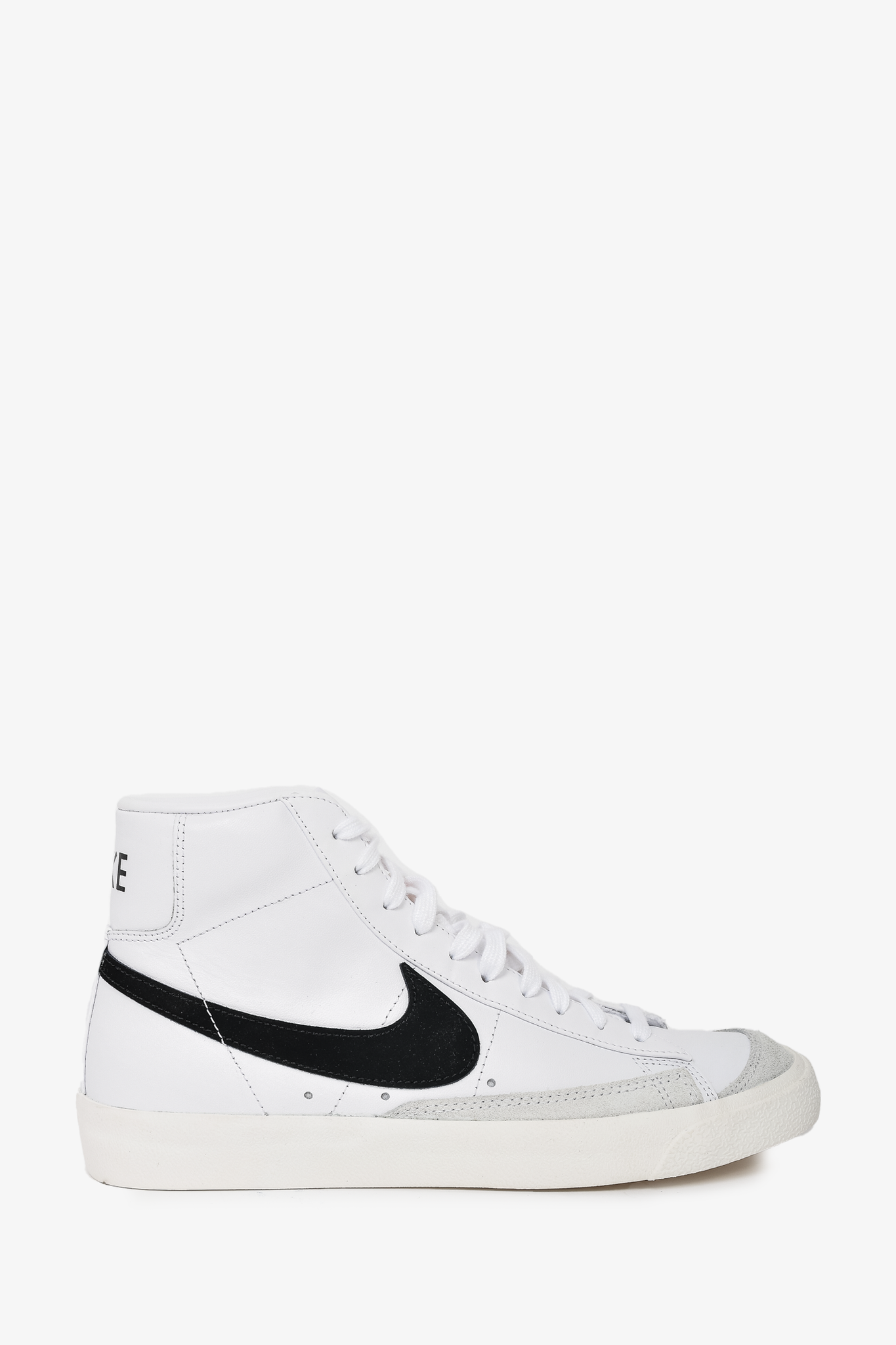 Nike blazer 2025 white leather