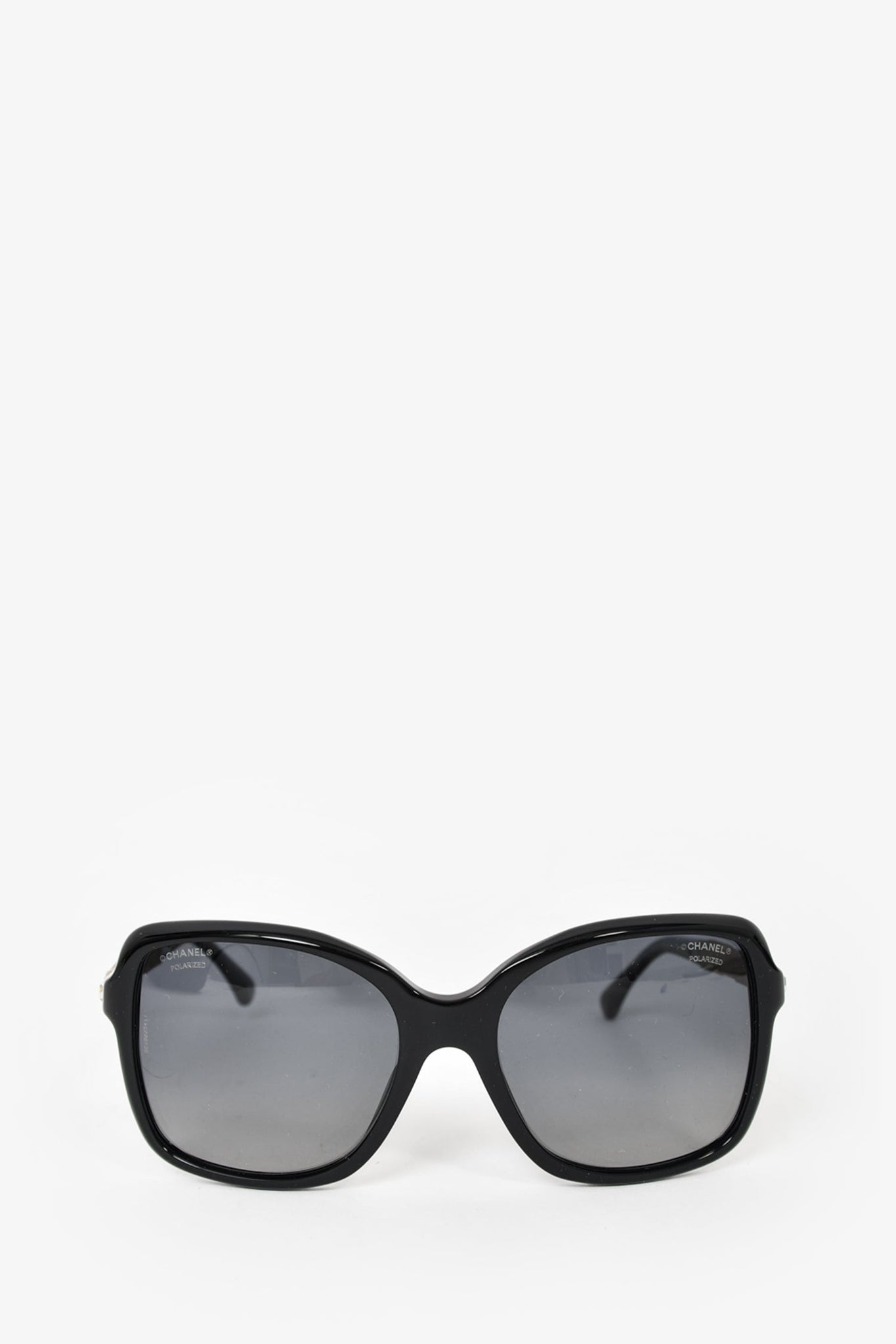 Oversized sunglasses Chanel Black in Plastic - 33474039