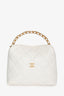 Mini sac hobo Chanel™ en cuir blanc matelassé d’occasion avec chaîne dorée