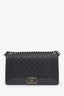 Sac Boy Chanel moyen en cuir caviar gris, collection 2018-2019, d'occasion