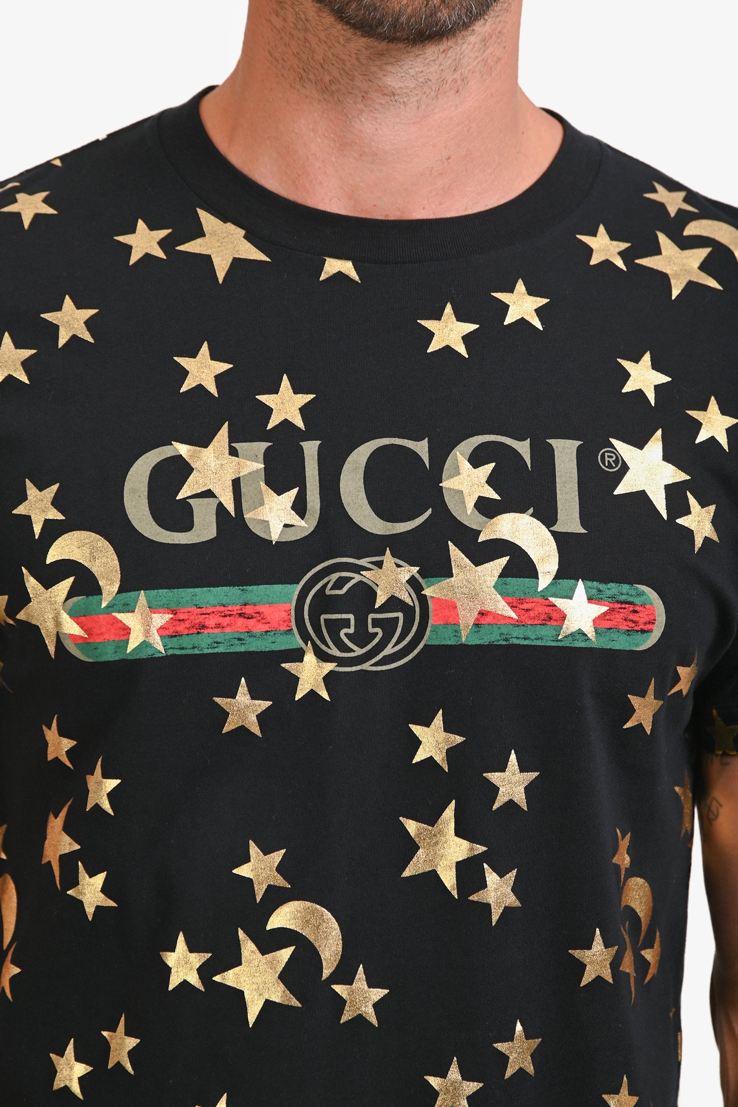 GUCCI 星柄Tシャツ Gucci Black/Gold Logo Star Graphic Crew Neck T-Shirt Size M Mens