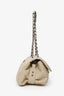Sac à rabat Chanel™ d’occasion 2009 2010 en cuir crème matelassé froissé