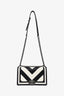 Pre-loved Chanel™ 2016-17 White/Black Leather Chevron Medium Boy Shoulder Bag