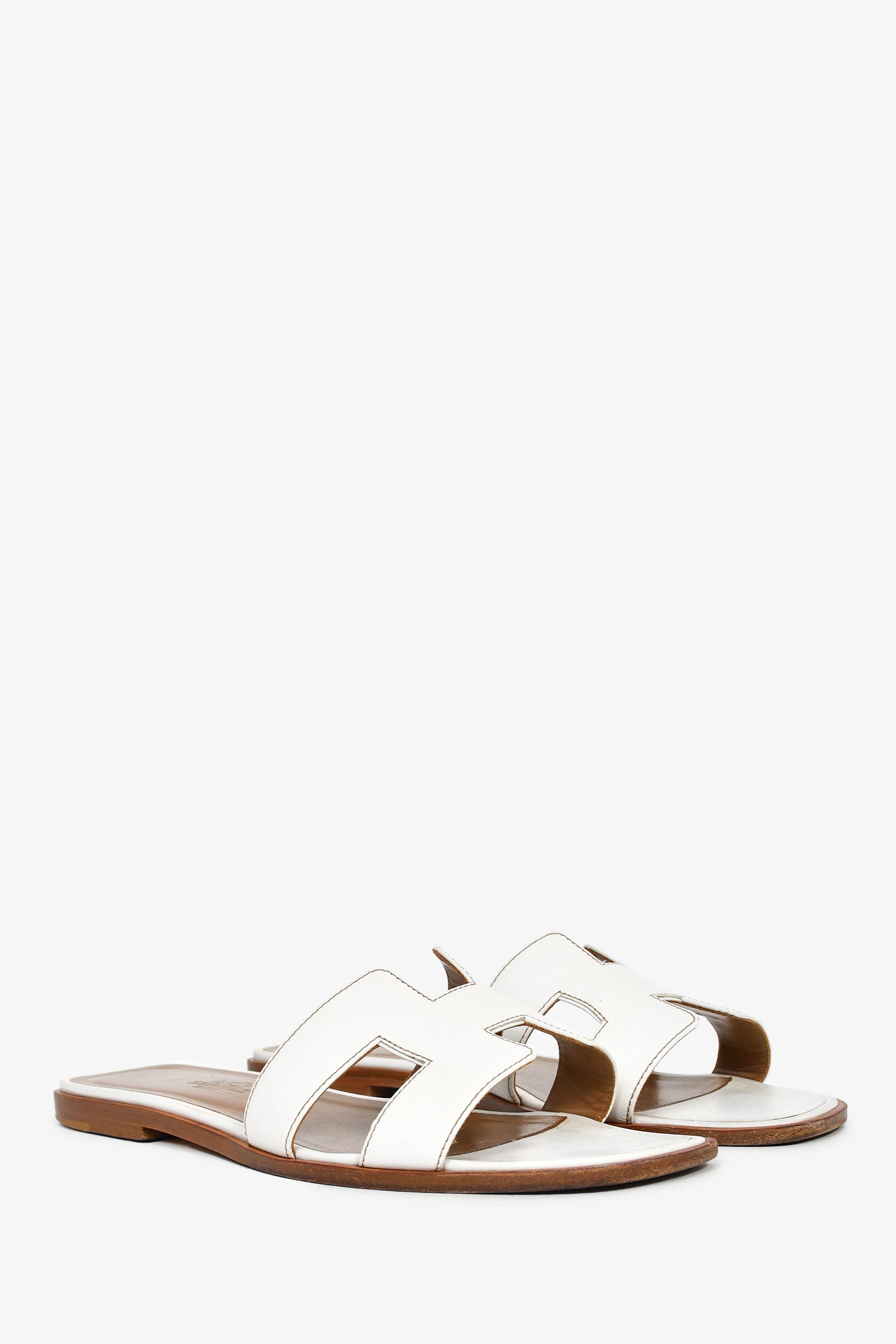 Hermès White Leather Oran Sandals Size 38 – Mine & Yours