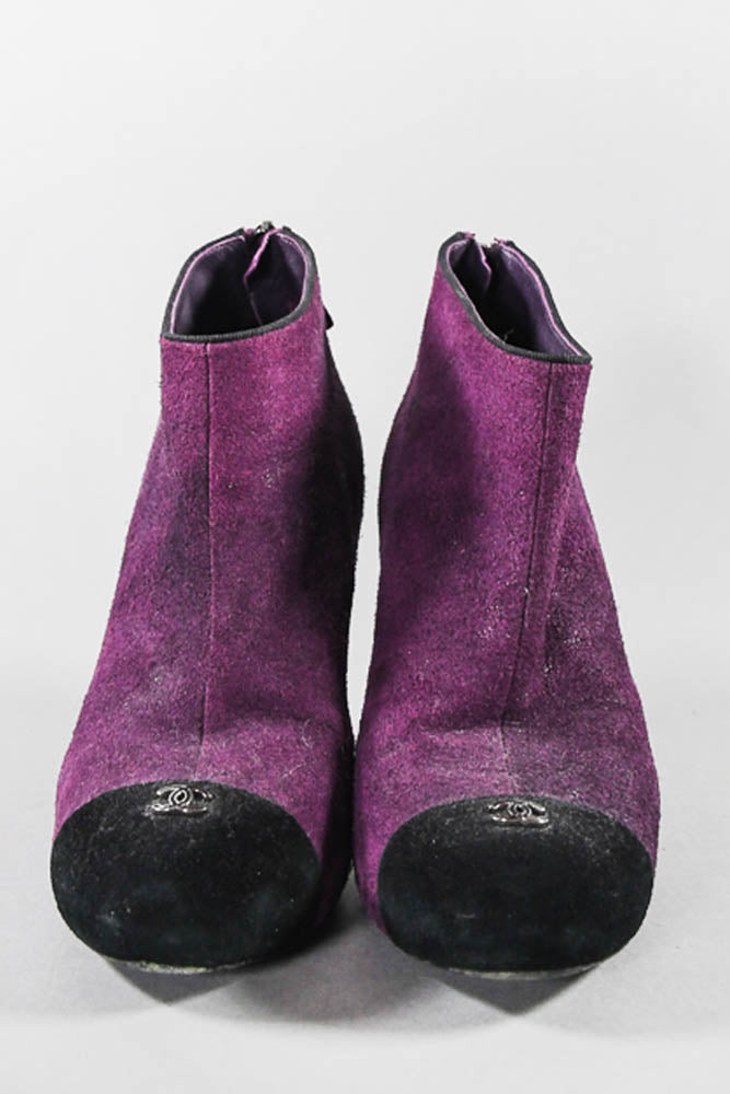 Pre-loved Chanel™ Purple Suede Booties with Black Captoe CC Size 38.5