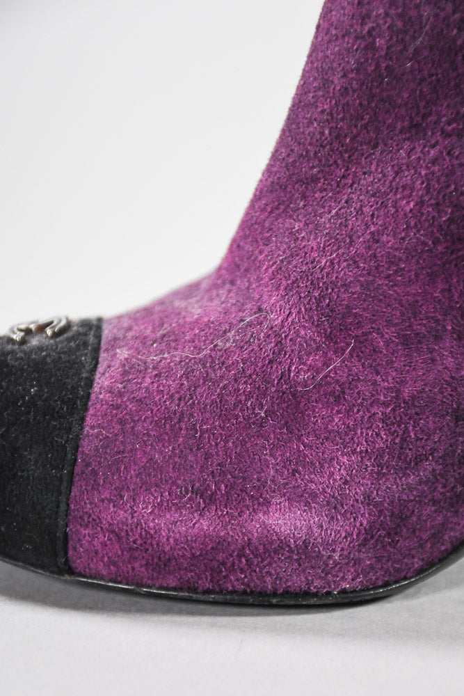 Pre-loved Chanel™ Purple Suede Booties with Black Captoe CC Size 38.5
